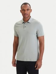 Calvin Klein Polo LV04LB276G Turkusowy Regular Fit. Niebieskie koszulki polo CALVIN KLEIN, l, bez wzorów, z bawełny, bez kołnierzyka, bez ramiączek. Za 329.99 zł.