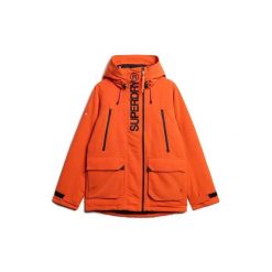 Kurtka przeciwdeszczowa z kapturem Superdry Ultimate SD. Brązowe kurtki Superdry, m, bez wzorów, z kapturem. Za 611.80 zł.