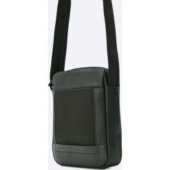 Calvin Klein Jeans - Saszetka Caillou. Saszetki i nerki marki Calvin Klein Jeans. W wyprzedaży za 199.90 zł.