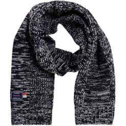 Stylowy szalik zimowy męski Superdry Stockholm. Czarne szaliki Superdry, bez wzorów. W wyprzedaży za 96.00 zł.