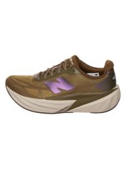New Balance Buty "FuelCell Rebel v5" w kolorze khaki do biegania rozmiar: 41,5. Brązowe buty do biegania New Balance, bez wzorów, bez zapięcia, do biegania. Za 422.19 zł.