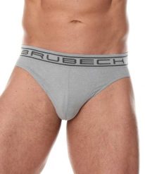 Slipy męskie bawełniane Brubeck COMFORT COTTON. Czerwone slipki Brubeck, m, bez wzorów, z bawełny. Za 41.99 zł.