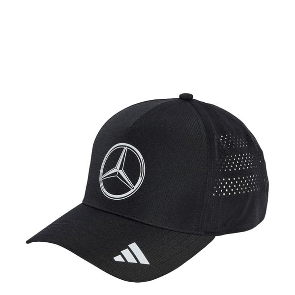CZAPKA MERCEDES - AMG PETRONAS FORMULA ONE TEAM MECHANICS CLIMACOOL TRUCKER. Czarne czapki z daszkiem Adidas, bez wzorów, z materiału. Za 210.05 zł.