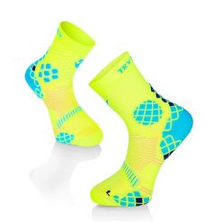 Skarpety kompresyjne do biegania żółte. Żółte skarpety TRY TO FLY, bez wzorów. W wyprzedaży za 65.54 zł.