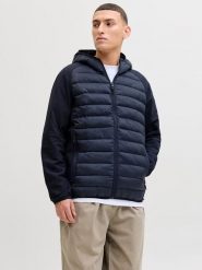 Jack & Jones Kurtka "North" w kolorze granatowym rozmiar: XXL. Niebieskie kurtki Jack & Jones, xxl, bez wzorów, bez kaptura. Za 165.99 zł.
