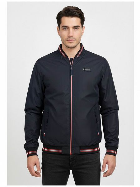 Geographical Norway Kurtka przejściowa "Dalente" w kolorze granatowym rozmiar: L. Niebieskie kurtki Geographical Norway, l, bez wzorów, bez kaptura. Za 188.40 zł.
