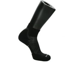 Skarpety Biegowe Męskie Smartwool Run Targeted Cushion Ankle Socks. Białe skarpety Smartwool, bez wzorów, z wełny. Za 109.99 zł.