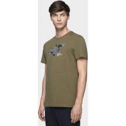 T-shirt męski TSM214 - khaki allover. Brązowe t-shirty 4F, m, bez wzorów, bez kołnierzyka, bez ramiączek. Za 49.99 zł.