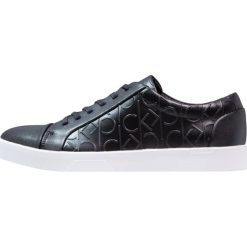 Calvin Klein IGOR Sneakersy niskie black. Buty sportowe casual marki CALVIN KLEIN. Za 669.00 zł.