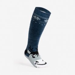 Skarpety jeździeckie ciepłe Sweet & Warm Rozmiar 32-37 niebieskie. Niebieskie skarpety Decathlon, bez wzorów, z materiału. Za 29.99 zł.
