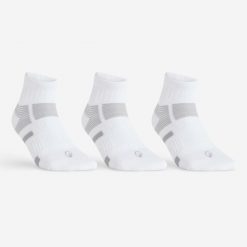 Skarpety sportowe tenis RS560 3 pary. Białe skarpetki sportowe Decathlon, bez wzorów, z bawełny. Za 49.99 zł.