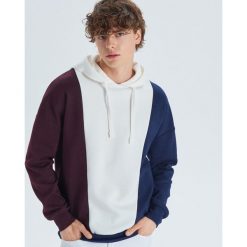 Trójkolorowa bluza z kapturem - Kremowy. Bluzy z kapturem marki Cropp. W wyprzedaży za 39.99 zł.