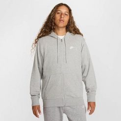 Bluza z kapturem Nike Club Fleece z zamkiem ciemnoszara. Szare bluzy z kapturem Nike, m, bez wzorów, z kapturem. Za 275.99 zł.