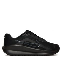 Buty do biegania Nike. Czarne buty do biegania Nike, bez wzorów, bez zapięcia, do biegania, nike downshifter. Za 259.99 zł.