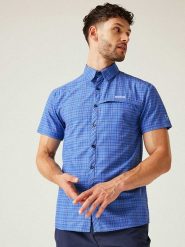 Regatta Koszula funkcyjna "Travel Packaway" w kolorze niebieskim rozmiar: L. Niebieskie koszule Regatta, bez wzorów, z materiału, bez ramiączek, outdoorowe. Za 95.92 zł.