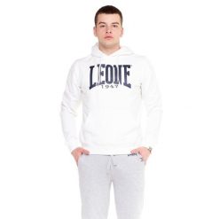 Bluza Leone 1947 Apparel Big Logo z lekkiej bawełny. Białe bluzy LEONE 1947 APPAREL, bez wzorów, z bawełny, bez kaptura. W wyprzedaży za 134.59 zł.