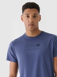 4F T-shirt regular z nadrukiem męski - granatowy L. Niebieskie t-shirty 4F, l, bez wzorów, z bawełny, bez kołnierzyka, bez ramiączek. W wyprzedaży za 39.99 zł.