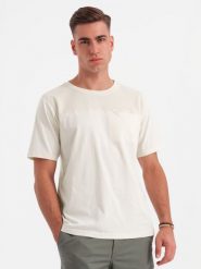 Męski t-shirt z kieszonką LOOSE FIT – biały V8 OM-TSCT-0171 - XXL. Białe t-shirty Ombre Clothing, l, z aplikacjami, z bawełny, bez kołnierzyka, bez ramiączek. W wyprzedaży za 49.99 zł.