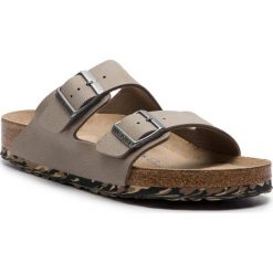 Klapki BIRKENSTOCK - Arizona Bs 1013011 Desert Soil Taupe. Klapki marki Birkenstock. W wyprzedaży za 219.00 zł.