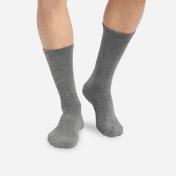 Zestaw 2 par skarpetek do kostek DIM Outdoor. Szare skarpety DIM, bez wzorów, z bawełny. Za 83.50 zł.