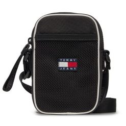 Saszetka Tommy Hilfiger. Czarne saszetki i nerki Tommy Hilfiger, bez wzorów. Za 179.99 zł.