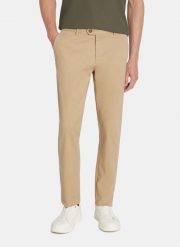 PAKO LORENTE - Beżowe spodnie chino z bawełną. Brązowe spodnie materiałowe Pako Lorente, na co dzień, na zimę, l, bez wzorów, z bawełny, casualowe. Za 299.99 zł.