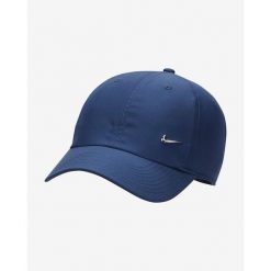 Czapka z daszkiem Nike Dri-Fit Club Unstructured Metal Swoosh. Niebieskie czapki z daszkiem Nike, bez wzorów. Za 119.00 zł.