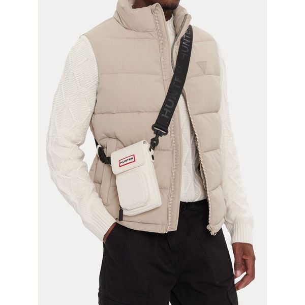 Saszetka Hunter. Białe saszetki i nerki Hunter, bez wzorów, małe, bez dodatków. Za 99.99 zł.