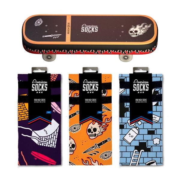 Skarpetki American Socks Skateboard Zestaw Prezentowy. Niebieskie skarpety AMERICAN SOCKS, bez wzorów. Za 232.65 zł.
