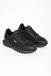 Sneakersy męskie EMPORIO ARMANI. Buty sportowe casual Emporio Armani, bez wzorów, bez zapięcia. W wyprzedaży za 811.85 zł.
