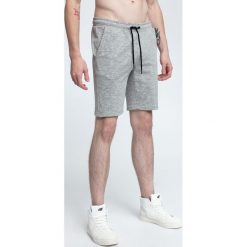 Spodenki dresowe męskie SKMD301 - średni szary melanż. Krótkie spodenki sportowe marki 4F. Za 69.99 zł.