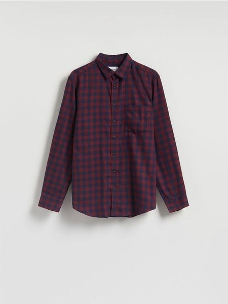 Koszula regular fit w kratę - bordowy. Czerwone koszule Reserved, l, bez wzorów, z bawełny, bez kołnierzyka, bez ramiączek. Za 119.99 zł.