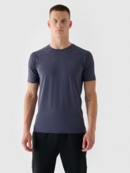 4F Koszulka treningowa szybkoschnąca męska 4F x Robert Lewandowski - granatowa S. Niebieskie t-shirty 4F, m, bez wzorów, z dzianiny, bez kołnierzyka, bez ramiączek. W wyprzedaży za 99.99 zł.
