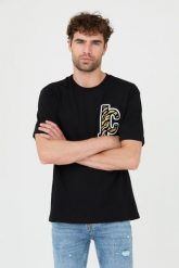 JUST CAVALLI T-shirt czarny R Patch Jc. Czarne t-shirty Just Cavalli, m, bez wzorów, bez kołnierzyka, bez ramiączek. W wyprzedaży za 299.99 zł.