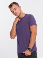 Męski klasyczny bawełniany T-shirt BASIC - fioletowy V9 OM-TSBS-0146 - XL. Fioletowe t-shirty Ombre Clothing, m, bez wzorów, z bawełny, bez kołnierzyka, bez ramiączek. W wyprzedaży za 24.99 zł.