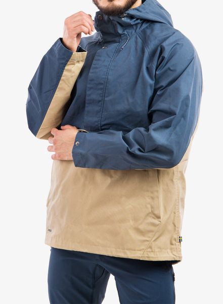 Kurtka męska Fjallraven Vardag Anorak. Niebieskie kurtki Fjällräven, m, bez wzorów, bez kaptura. Za 665.49 zł.