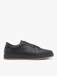 Czarne sportowe półbuty. Czarne eleganckie półbuty Brawo sp. z o.o., bez wzorów, z jeansu, bez obcasa, na płaskiej podeszwie, bez zapięcia. Za 549.99 zł.