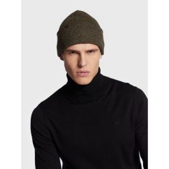 Czapka 4F. Zielone czapki zimowe 4F, bez wzorów. Za 59.99 zł.