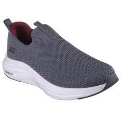 Buty do chodzenia męskie Skechers Vapor Foam covert. Czerwone buty sportowe casual Skechers, bez wzorów, z materiału, bez zapięcia. Za 499.00 zł.