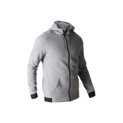 Bluza na zamek z kapturem Gym & Pilates 560 męska. Bluzy z kapturem marki DOMYOS. Za 109.99 zł.