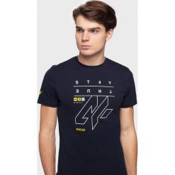 T-shirt męski TSM200 - ciemny granat. T-shirty marki 4F. W wyprzedaży za 49.99 zł.