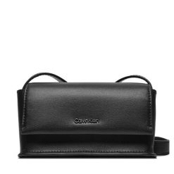 Saszetka Calvin Klein. Czarne saszetki i nerki CALVIN KLEIN, bez wzorów. Za 389.99 zł.