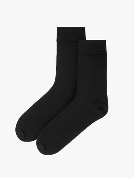 Czarne męskie skarpety bambusowe. Czarne skarpety Ryłko, bez wzorów, z elastanu. W wyprzedaży za 26.99 zł.