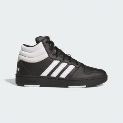 Buty Hoops Mid Classic. Białe buty do koszykówki Adidas, bez zapięcia, do koszykówki. Za 299.00 zł.