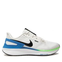 Buty do biegania Nike. Białe buty do biegania Nike, bez wzorów, bez zapięcia, do biegania. Za 499.99 zł.