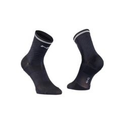 Skarpety rowerowe NORTHWAVE CLASSIC SOCK. Czarne skarpety Northwave, bez wzorów, z materiału. Za 33.00 zł.