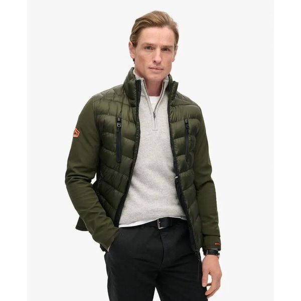 Kurtka softshell hybridowa Superdry Storm. Zielone kurtki Superdry, l, bez wzorów, z materiału, bez kaptura. Za 457.75 zł.