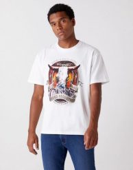 MĘSKI T-SHIRT WRANGLER SS SEASONAL TEE REAL WHITE W7ADGFXW1 112131330. Białe t-shirty Wrangler, m, bez wzorów, bez kołnierzyka, bez ramiączek. Za 69.99 zł.