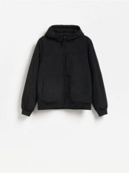 Kurtka bomber z kapturem - czarny. Czarne kurtki Reserved, l, bez wzorów, z kapturem. Za 219.99 zł.