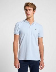 LEE MĘSKA KOSZULKA POLO LEE PIQUE POLO SHY BLUE 112363784. Niebieskie koszulki polo Lee, m, bez wzorów, bez kołnierzyka, bez ramiączek. Za 89.99 zł.